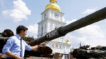Министр обороны Канады заявил, что помощь Киеву «опустошила кладовку» Оттавы