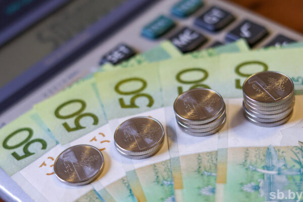 С 1 мая в Беларуси вырастут пособия семьям с детьми — в Минтруда назвали суммы