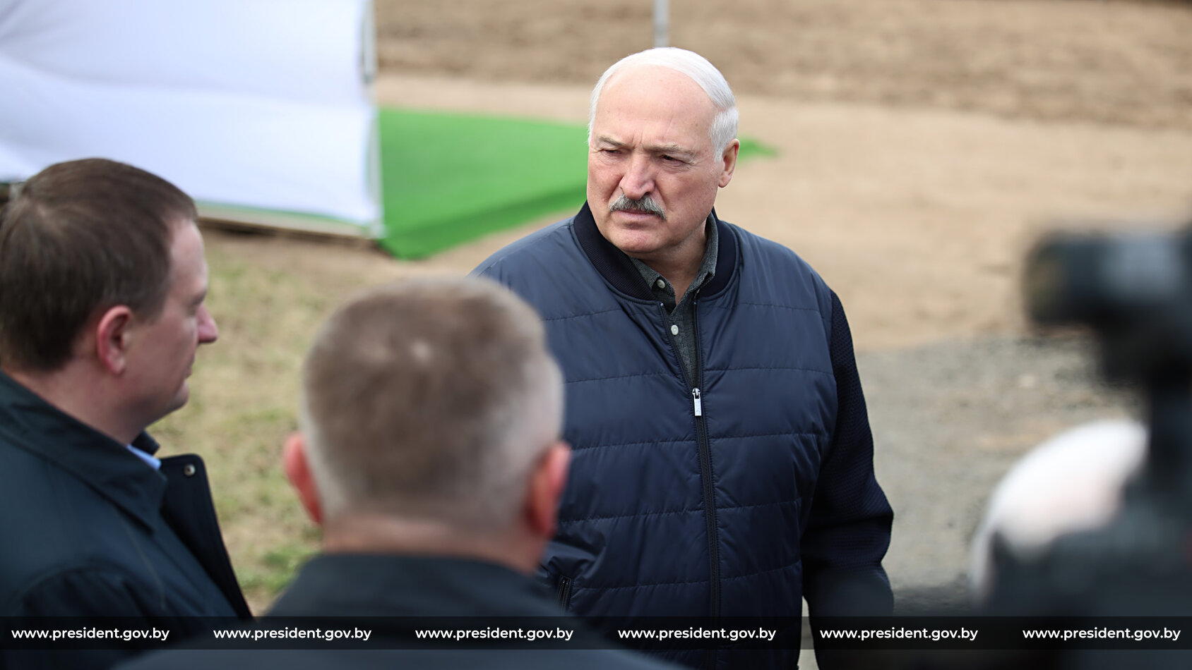 «Уделите этому особое внимание». Лукашенко предупредил промышленников об ответственности за качество техники