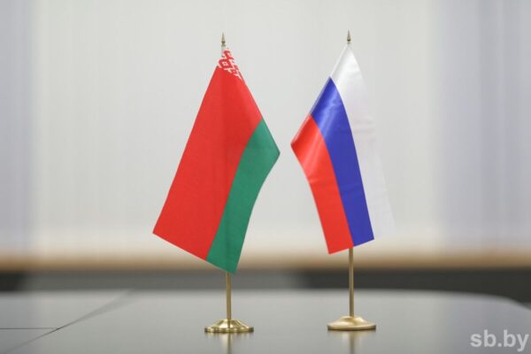 Александр Лукашенко и Владимир Путин провели телефонный разговор
