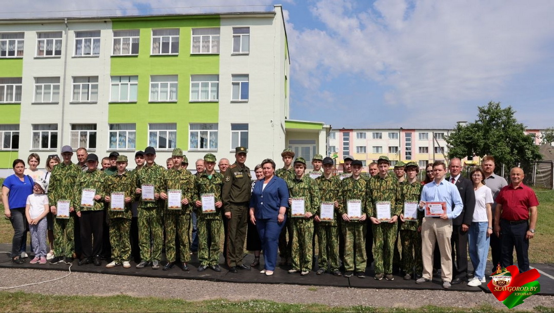 Школу мужества прошли достойно! В Славгороде торжественно завершились учебно-полевые сборы-2026