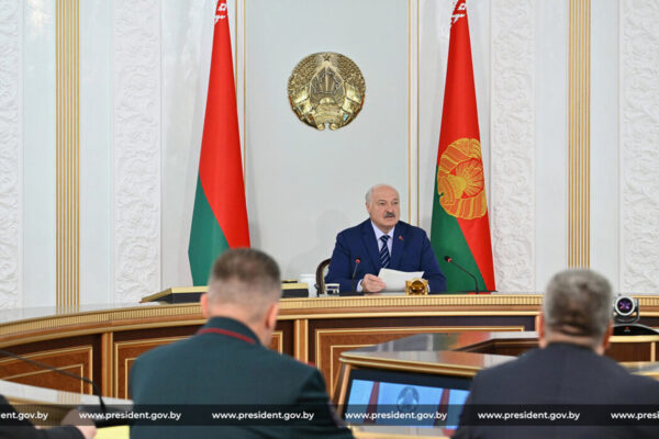 Александр Лукашенко задал планку для уборочной: со следующей недели — не меньше 6 % в день