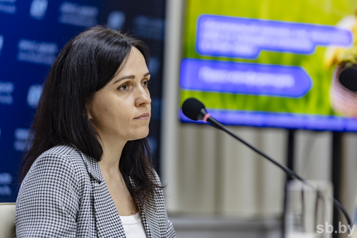 Специалист рассказала, как правильно действовать при укусе клеща и почему нельзя использовать масло