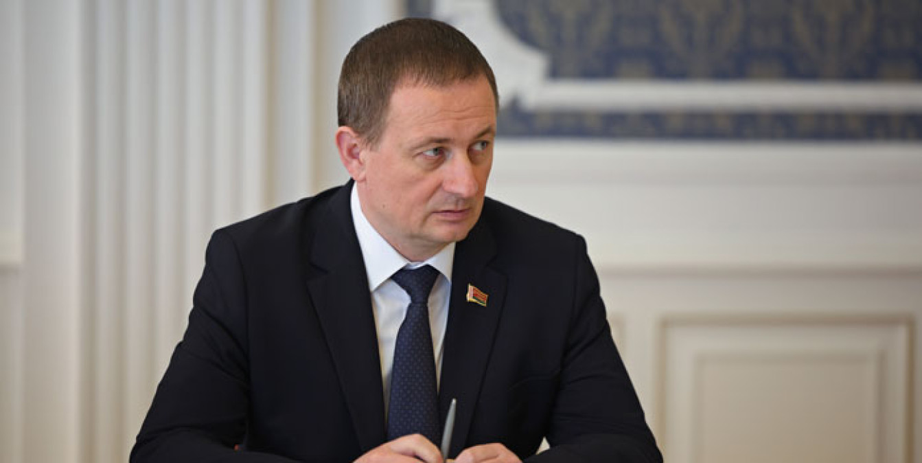 Александр Турчин проводит совещание по итогам внешней торговли услугами за I полугодие 2026 года