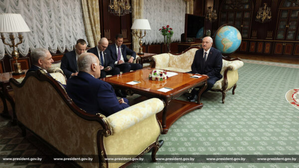 Александр Лукашенко рассчитывает на ускорение реализации совместных проектов с Алжиром