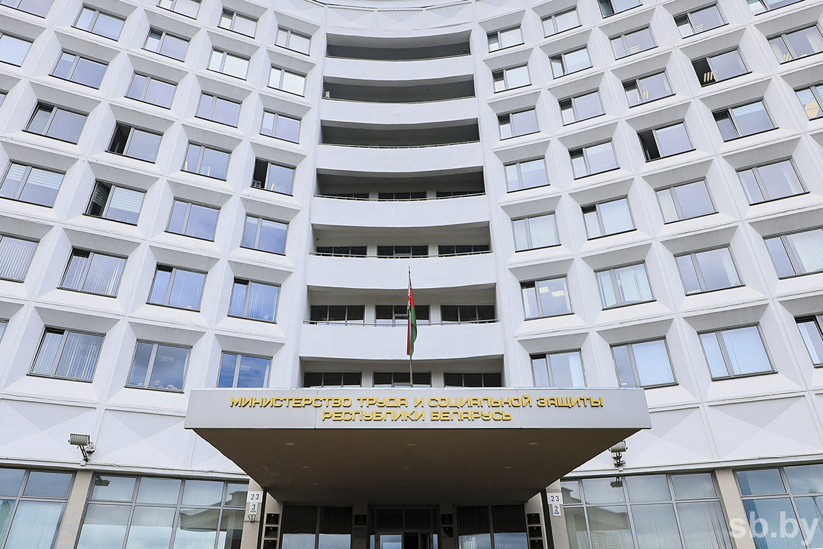 Минтруда: в Беларуси с начала года на первое рабочее место трудоустроились почти 80 тыс. молодых людей