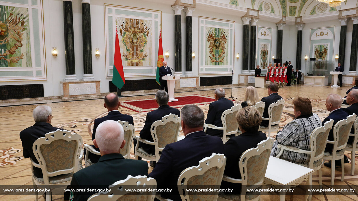 Александр Лукашенко: белорусы сегодня — единая нация и сами принимают решения о будущем страны