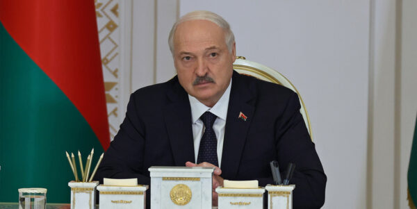 Александр Лукашенко потребовал навести порядок в рекламе и работе игорного бизнеса
