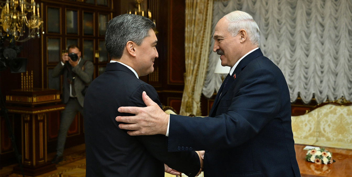 Александр Лукашенко провел встречу с премьер-министром Казахстана Олжасом Бектеновым