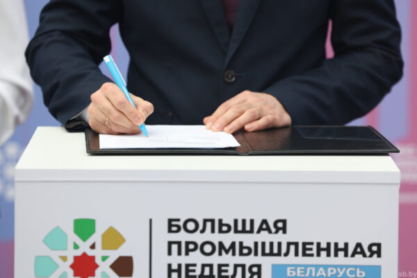 Большегрузная, дорожная, пассажирская. Поставки белорусской техники намерена нарастить Республика Саха
